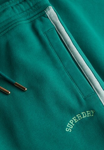 Loosefit Pantalon Superdry en vert