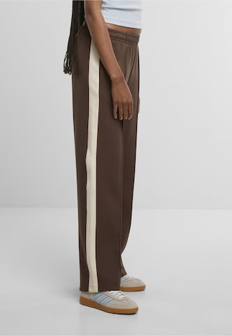 Regular Pantalon Karl Kani en marron