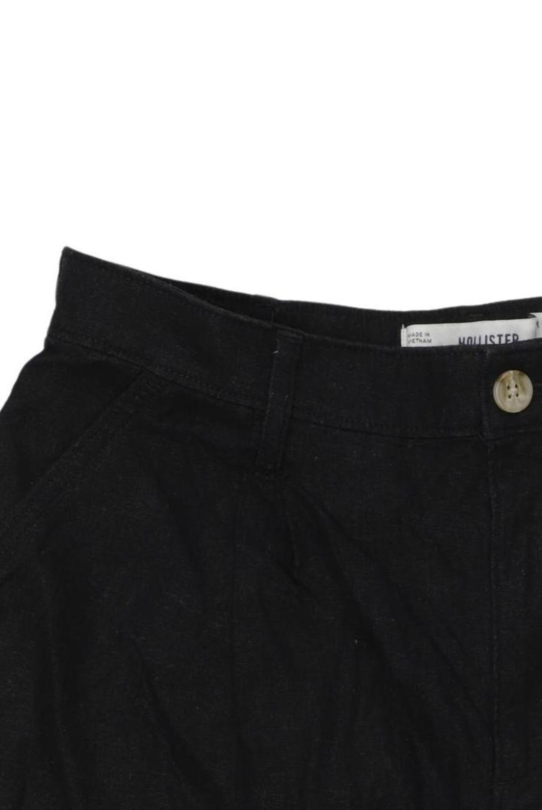 HOLLISTER Shorts in M in Black