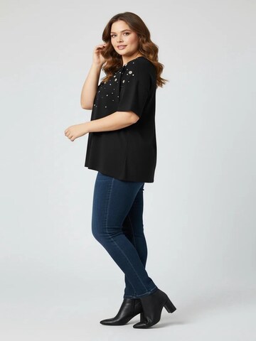 Shape Of You Shirt in Zwart