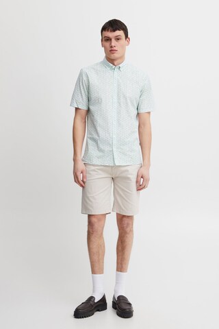 Coupe regular Chemise Casual Friday en vert