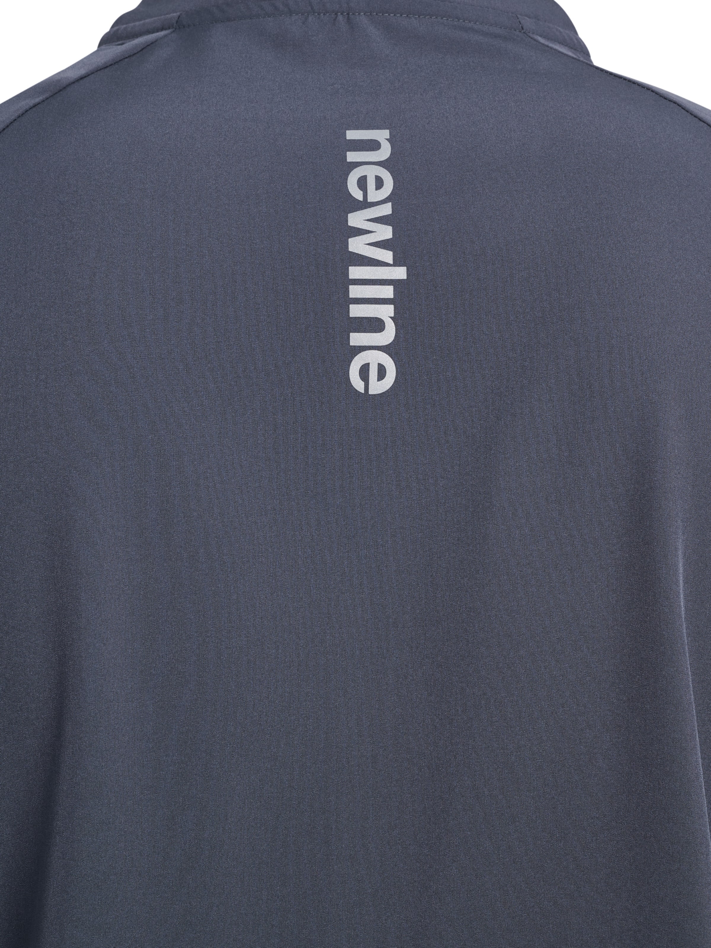 Sweat de sport Newline en gris