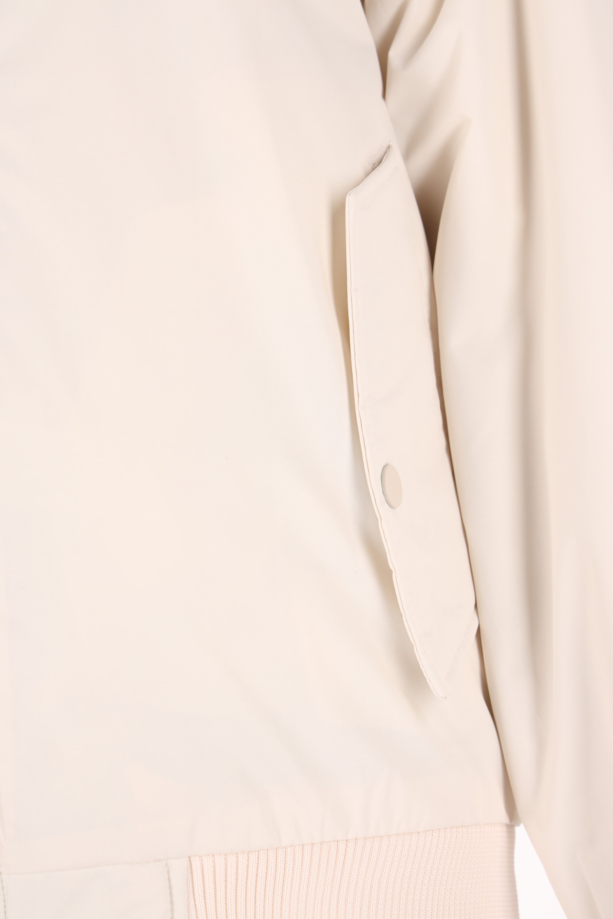 Colina Between-Season Jacket in Beige