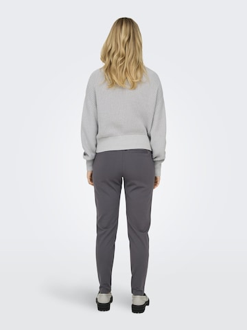 ONLY Pullover 'DORITTA' i grå