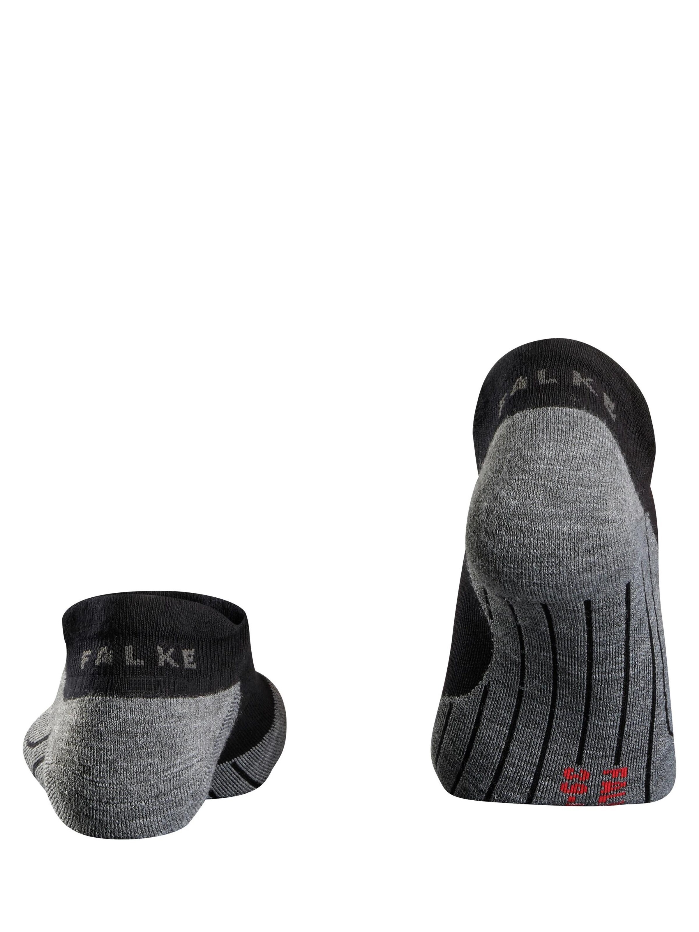 FALKE Athletic Socks 'RU4 Endurance Invisible' in Black