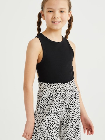 Top de la WE Fashion pe negru