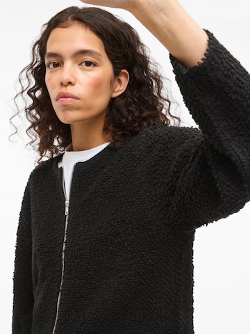 Cardigan 'PAZA' VILA en noir