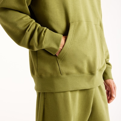 new balance Sweatshirt in S in Olive, Item view