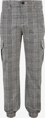 Urban Classics Tapered Housut värissä harmaa: etupuoli