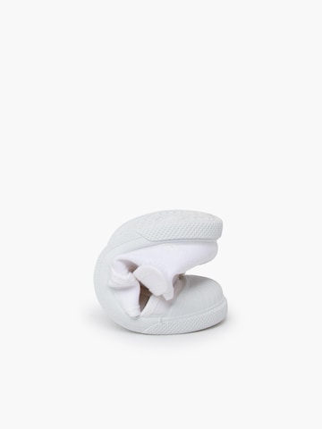 Calzatura aperta di Pisamonas in bianco