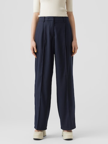 VERO MODA Regular Pleated Pants 'MIRALEA' in Blue: front