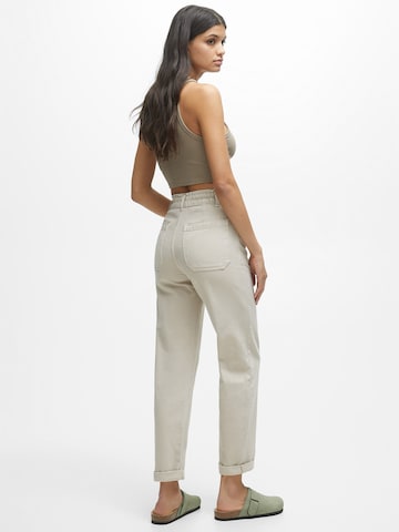 Pull&Bear Regular Jeans in Beige