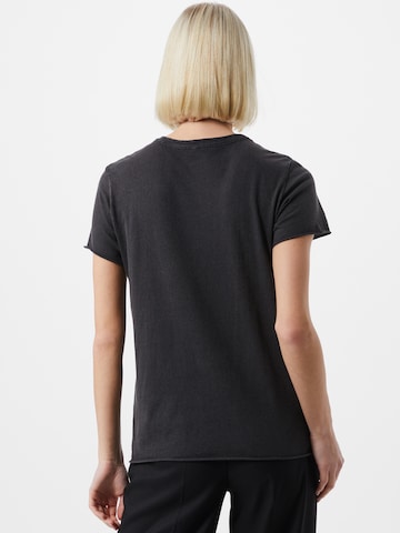 ONLY - Camiseta 'ONLLUCY' en negro