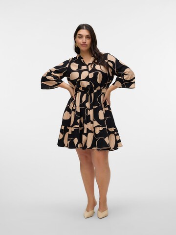 Robe-chemise 'VERA' Vero Moda Curve en noir