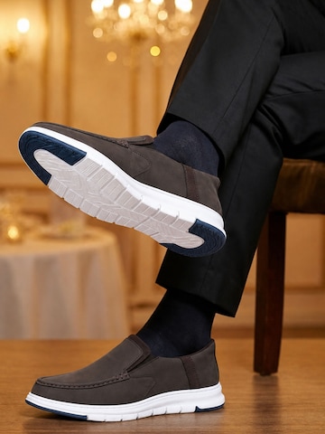 ALLTHEMEN Classic Flats 'Beleg' in Brown