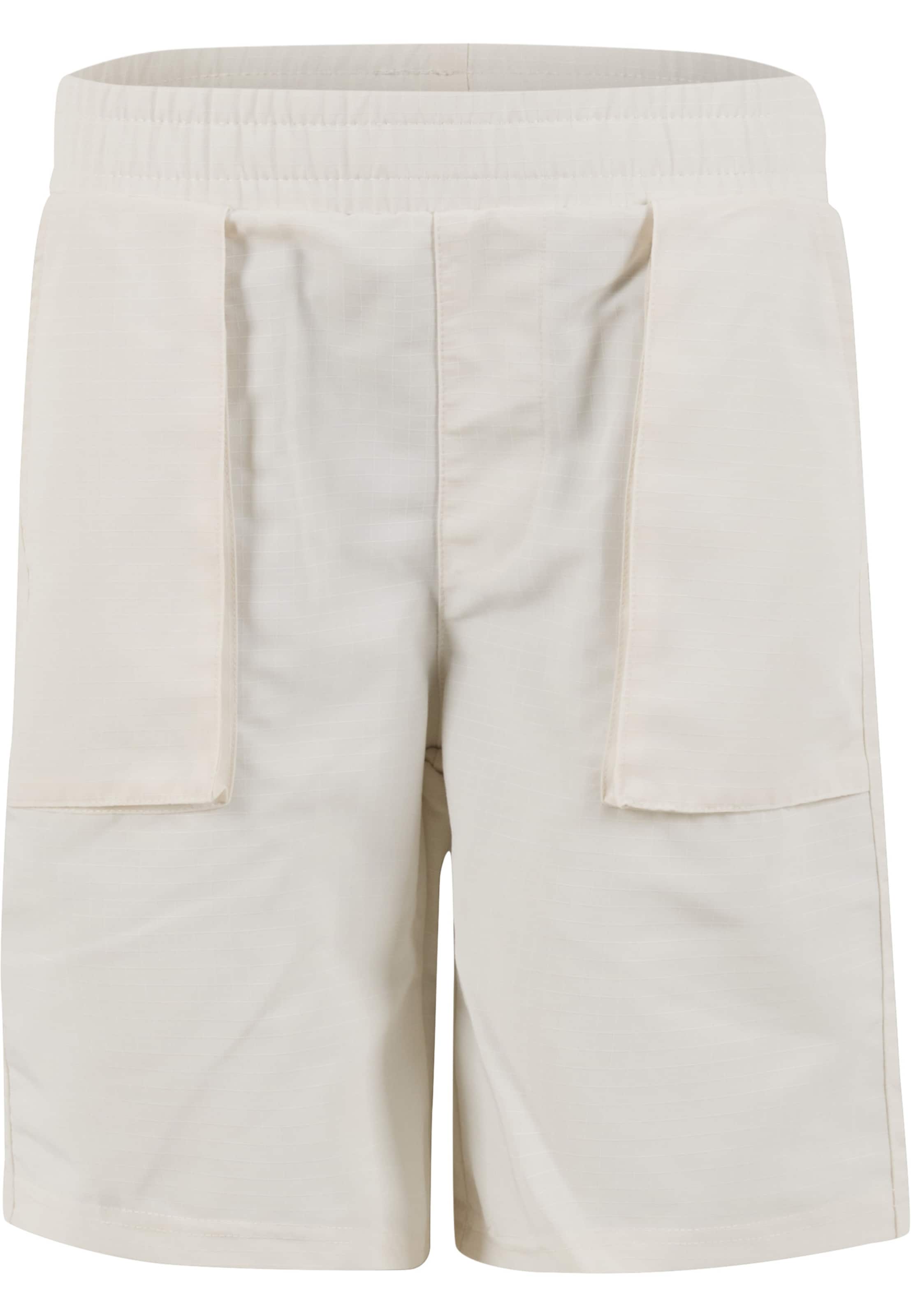 Urban Classics Shorts in Weiß: Vorderseite