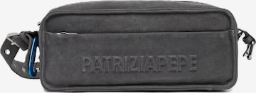 PATRIZIA PEPE Shoulder Bag in Grey: front