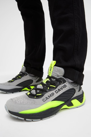 CAMP DAVID Sneakers in Grey: front