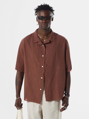 VAMOS CLO Button Up Shirt 'Irving' in Brown: front