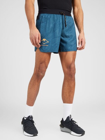 Regular Pantaloni sport 'Fujitrail' de la ASICS pe albastru: față