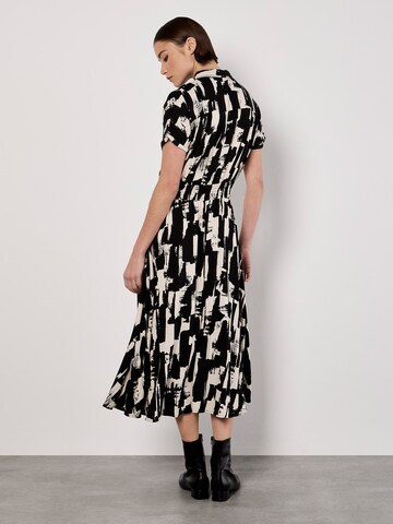 Apricot Jurk in Zwart