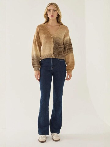 Hiccup Strickjacke in Braun