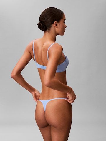 Calvin Klein Balconette BH in Blauw