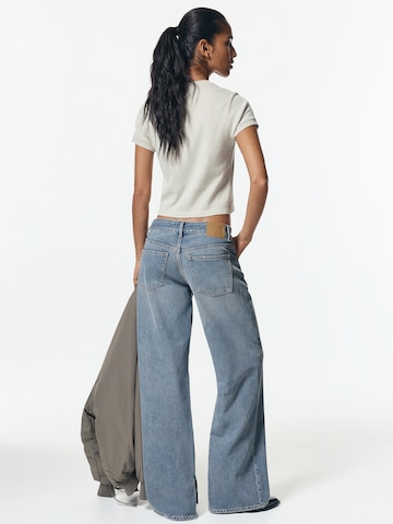 Pull&Bear Loosefit Jeans i blå