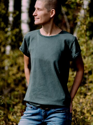 Life-Tree Shirt 'Fairwear Organic' in Green