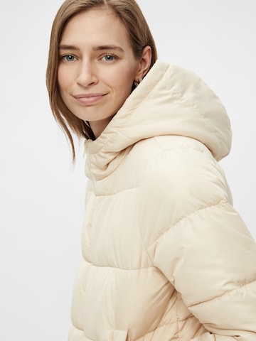 PIECES Winter Jacket 'Bee' in White