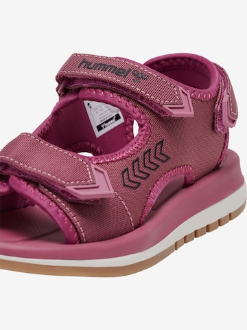 Chaussures ouvertes Hummel en rose