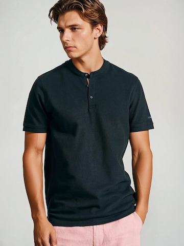 Funky Buddha Bluser & t-shirts i sort: forside