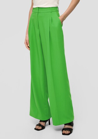 s.Oliver BLACK LABEL Wide leg Pleat-Front Pants in Green: front