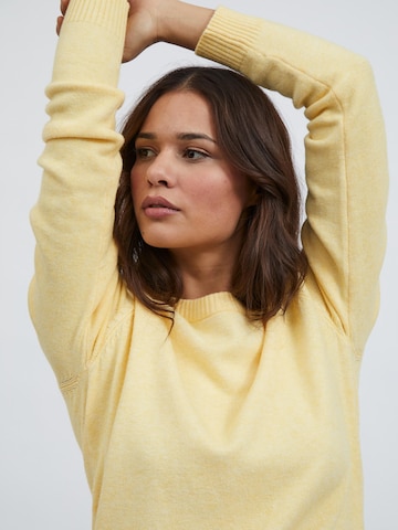 VILA Sweater 'Ril' in Yellow