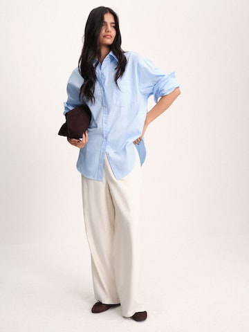 The Set Blouse in Blauw