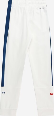 Tapered Pantaloni 'AIR' de la Nike Sportswear pe alb