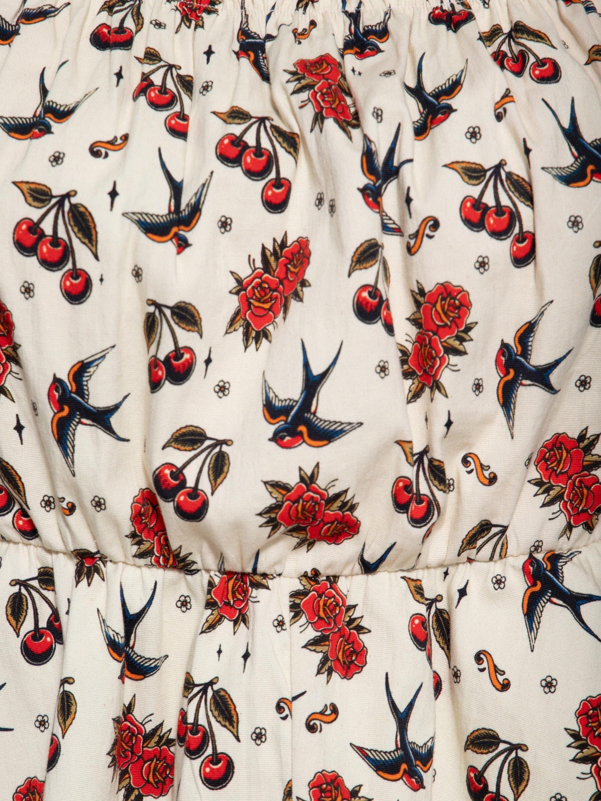 Queen Kerosin Blouse 'Cherries & Roses' in Beige