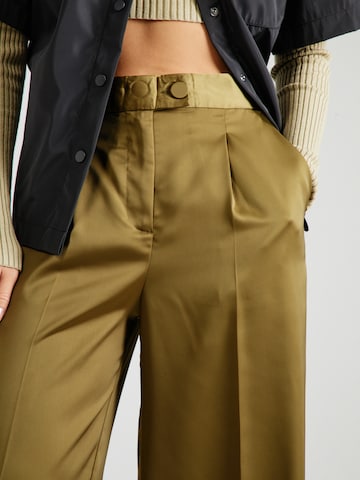 b.young Loose fit Pleat-Front Pants 'DENANA' in Green