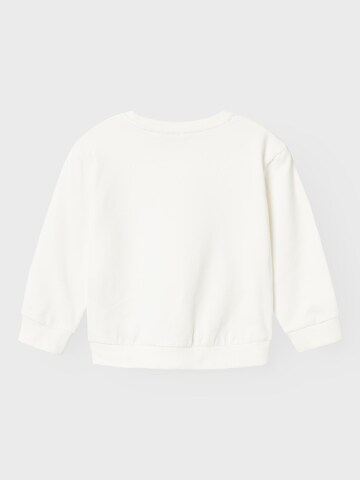 Sweat-shirt 'DALMA BARBIE' NAME IT en blanc