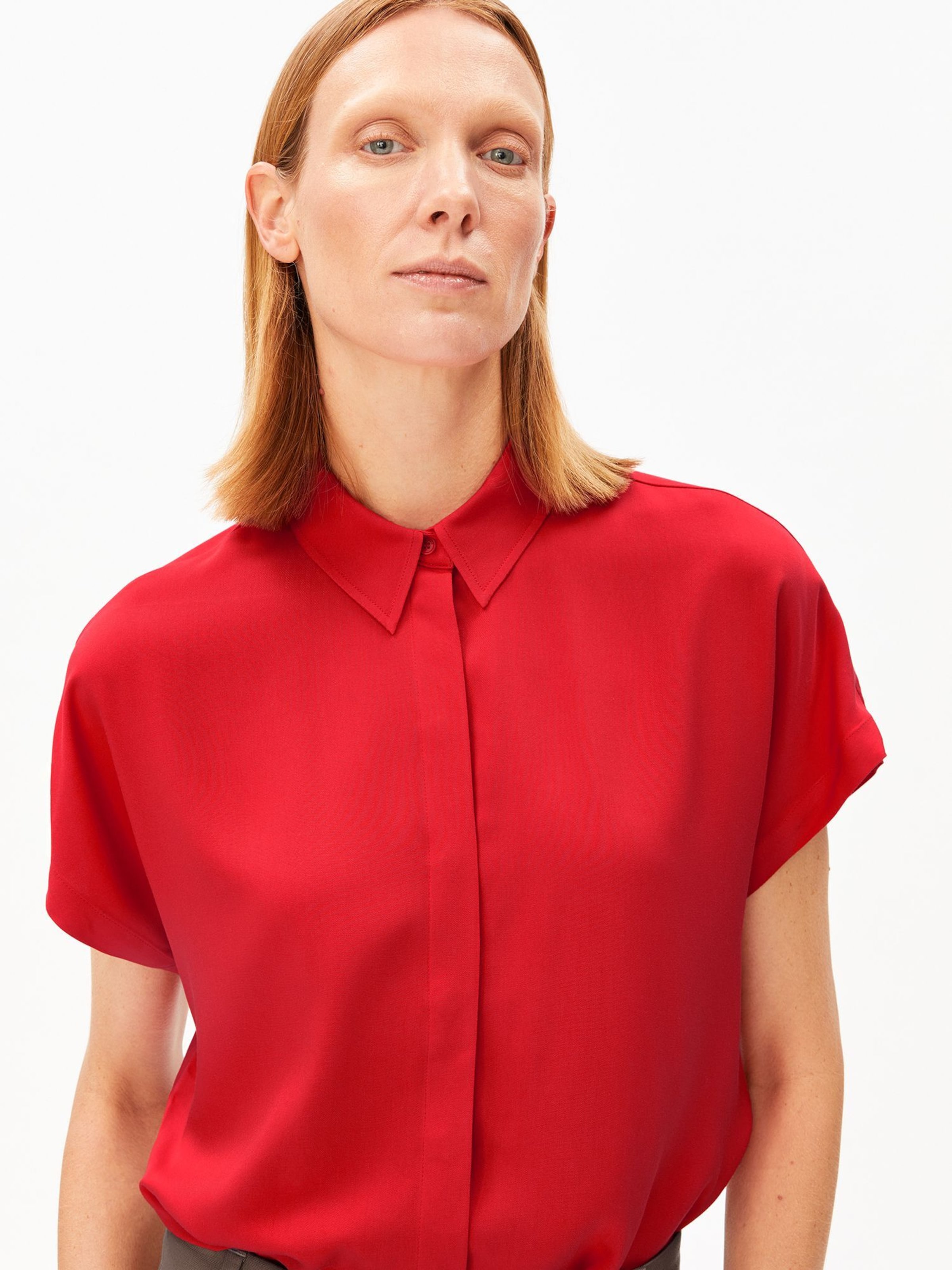 ARMEDANGELS Bluse in Rot: Vorderseite