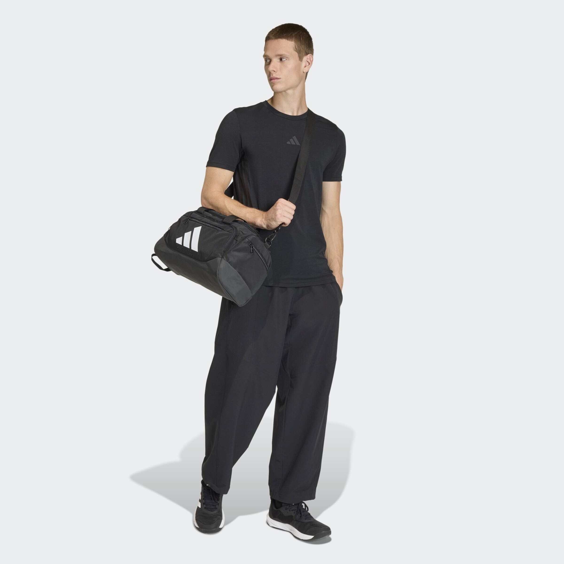 ADIDAS PERFORMANCE Geantă sport 'Training Defender' pe Negru