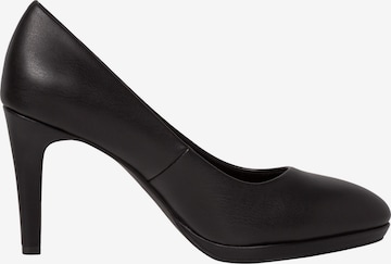 s.Oliver Pumps in Black