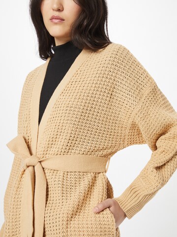 Missguided Cardigan i beige