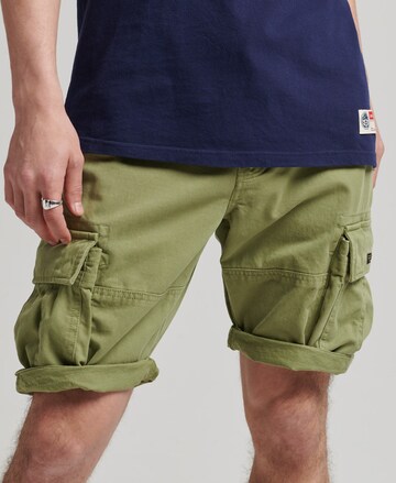 Superdry Regular Cargo Pants in Green: front