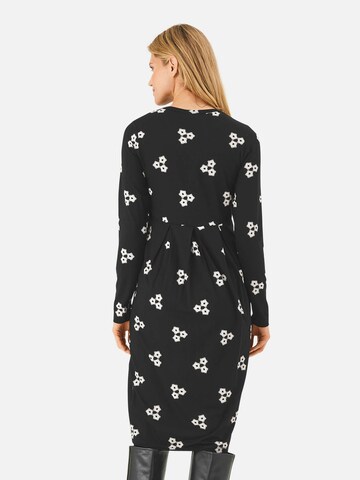 Masai Kleid in Schwarz