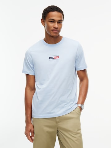TOMMY HILFIGER - Camiseta 'BRAND LOVE' en azul: frente