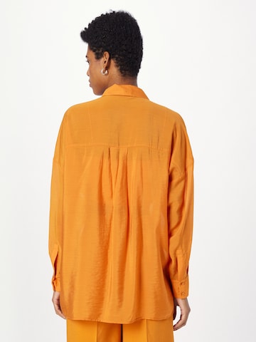 NÜMPH - Blusa 'ELINAM' en naranja