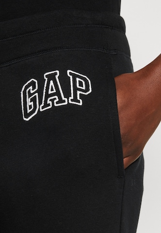 GAP Normální Kalhoty – černá