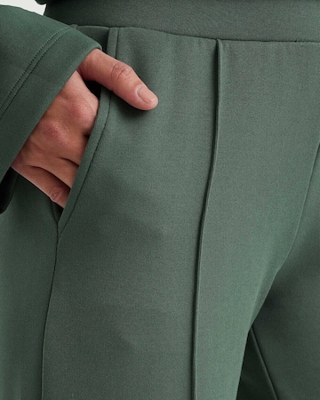 WE Fashion Loosefit Pantalon in Groen