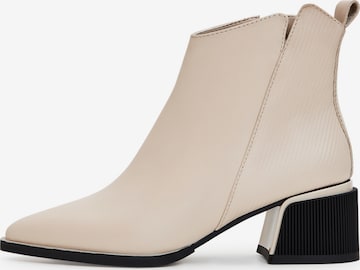 CESARE GASPARI Booties in Beige: front